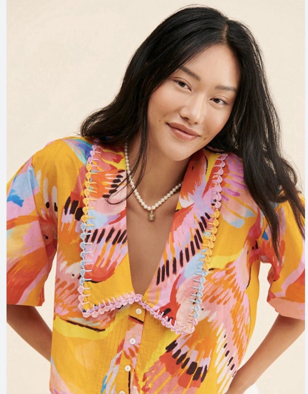 Farm Rio Neon Macaws Collar Blouse Vibrant Tropical Bird Sz S Crochet Trim Boho